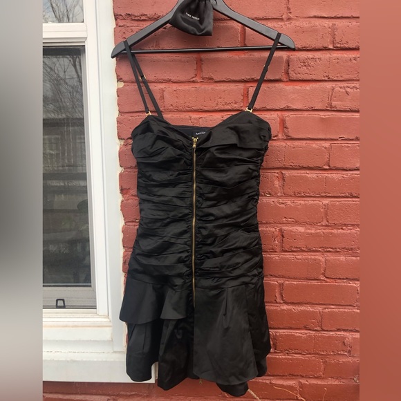 Chic black dress - Picture 5 of 6